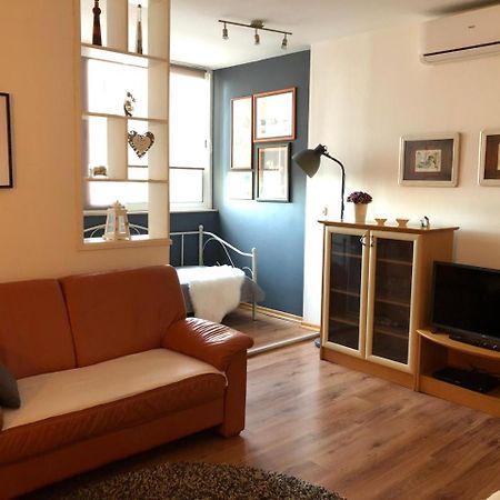 Apartman Mera Apartment Zadar Bagian luar foto