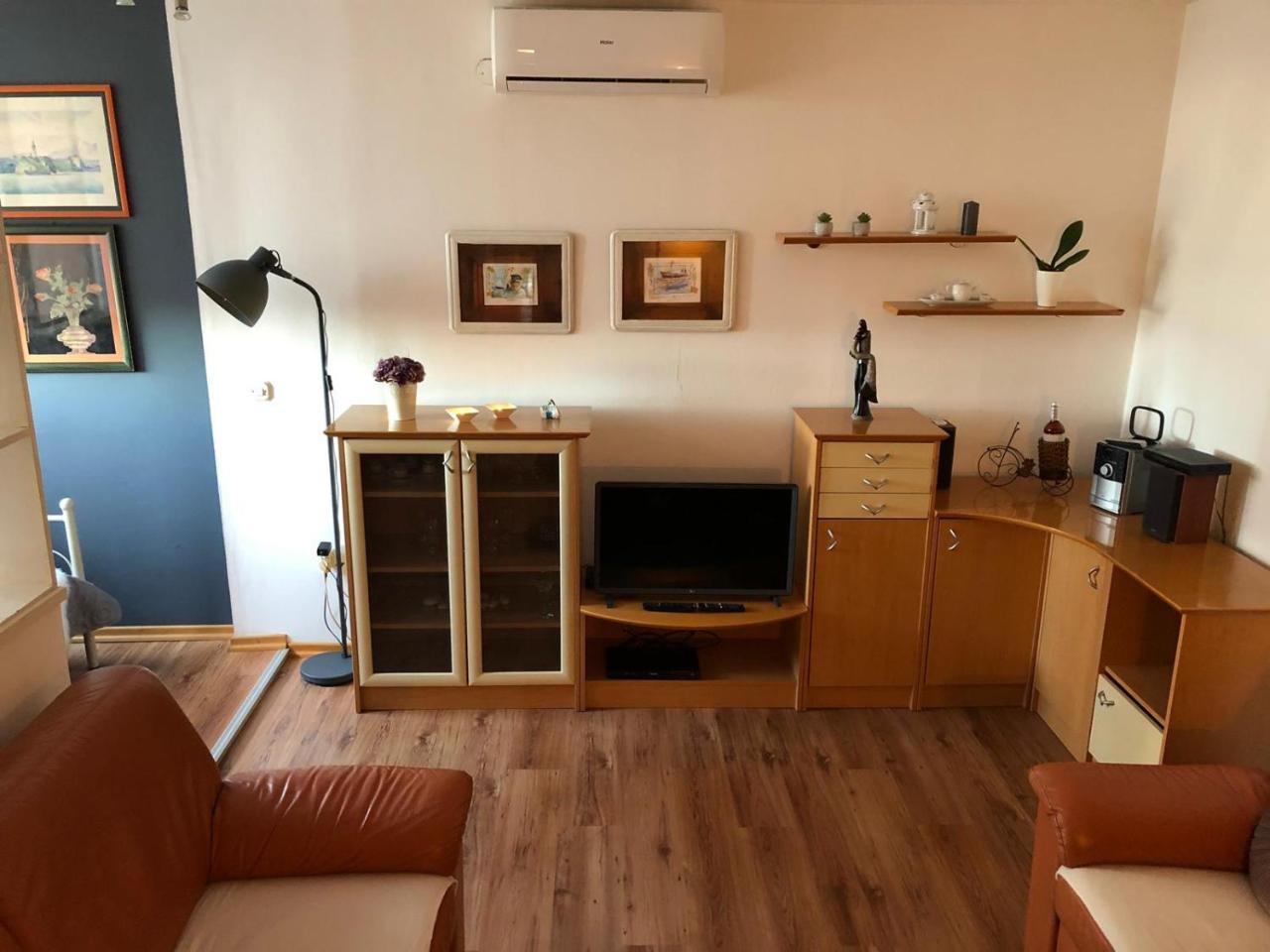 Apartman Mera Apartment Zadar Bagian luar foto